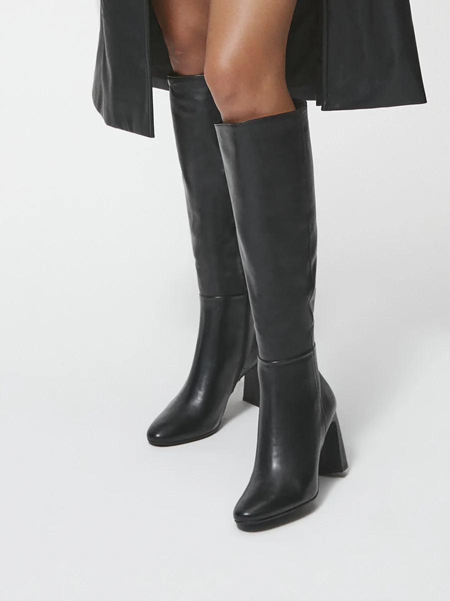 Czarne kozaki damskie