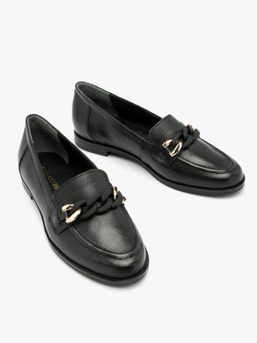 Czarne mokasyny ze złoto-czarną ozdobą