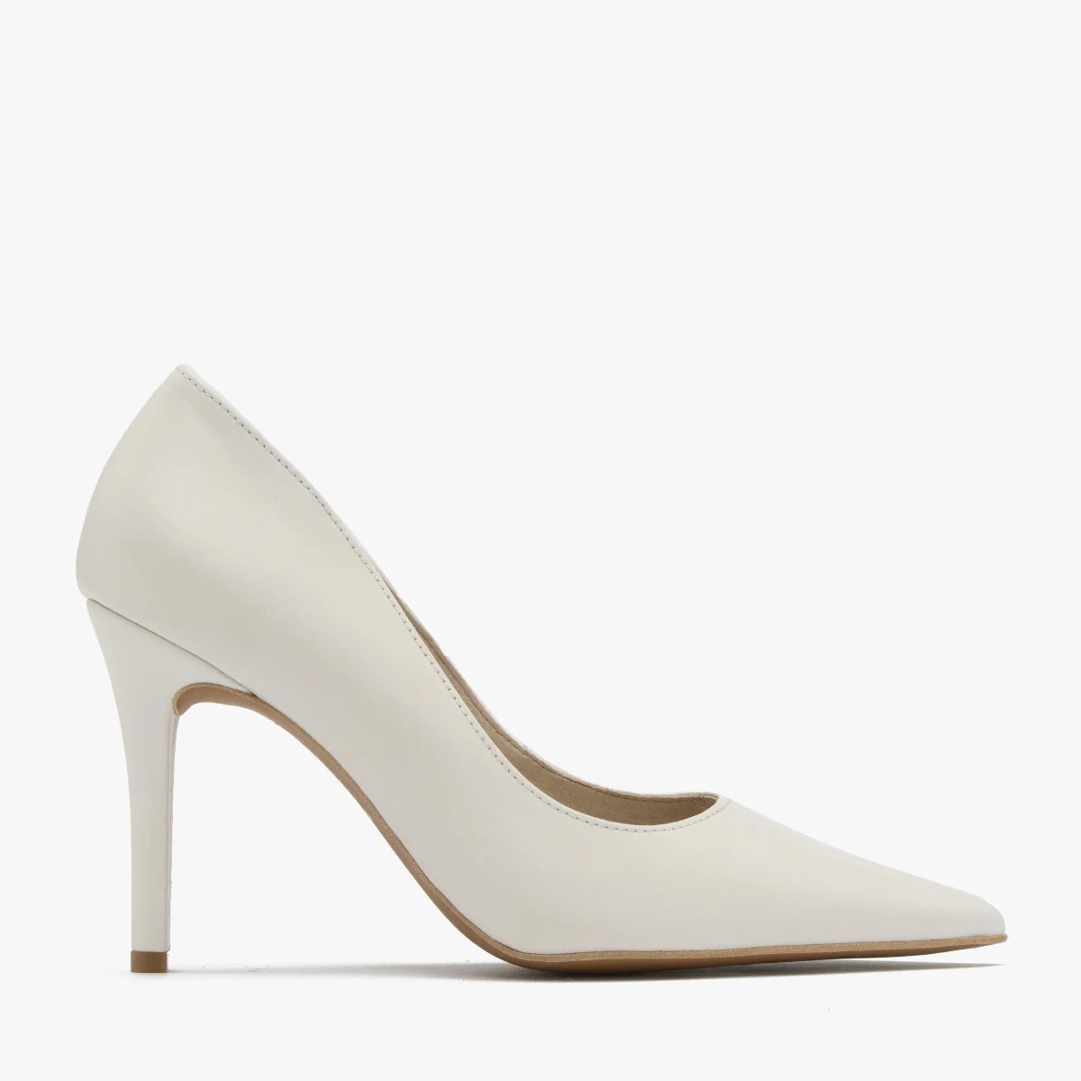 Kremowe czółenka na wysokim obcasie