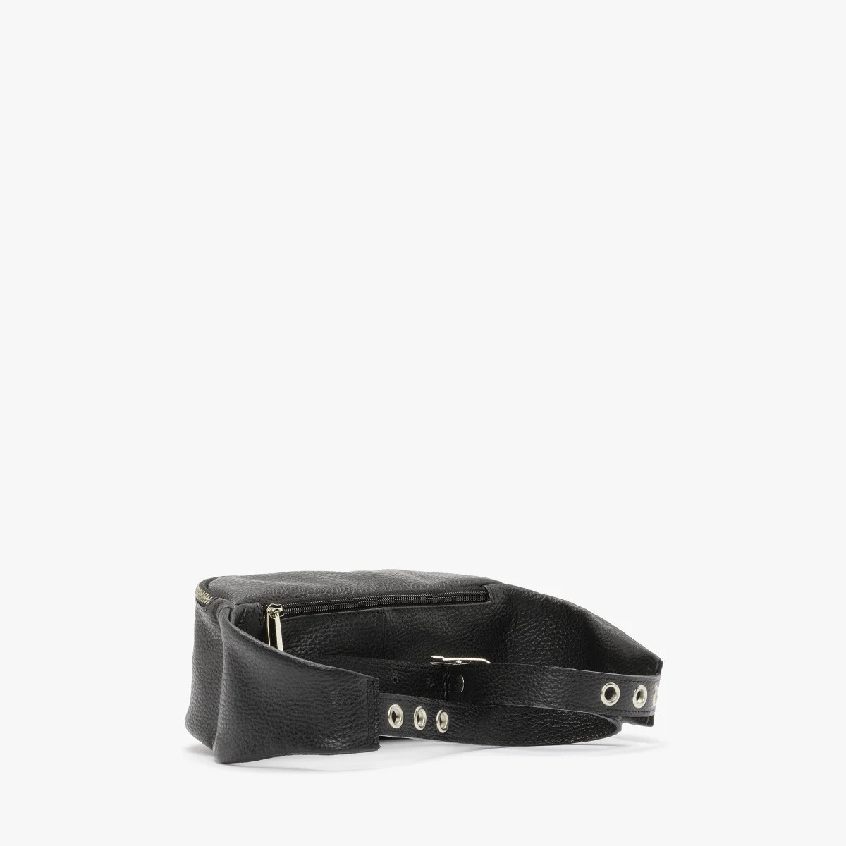 Mała czarna torebka typu nerka