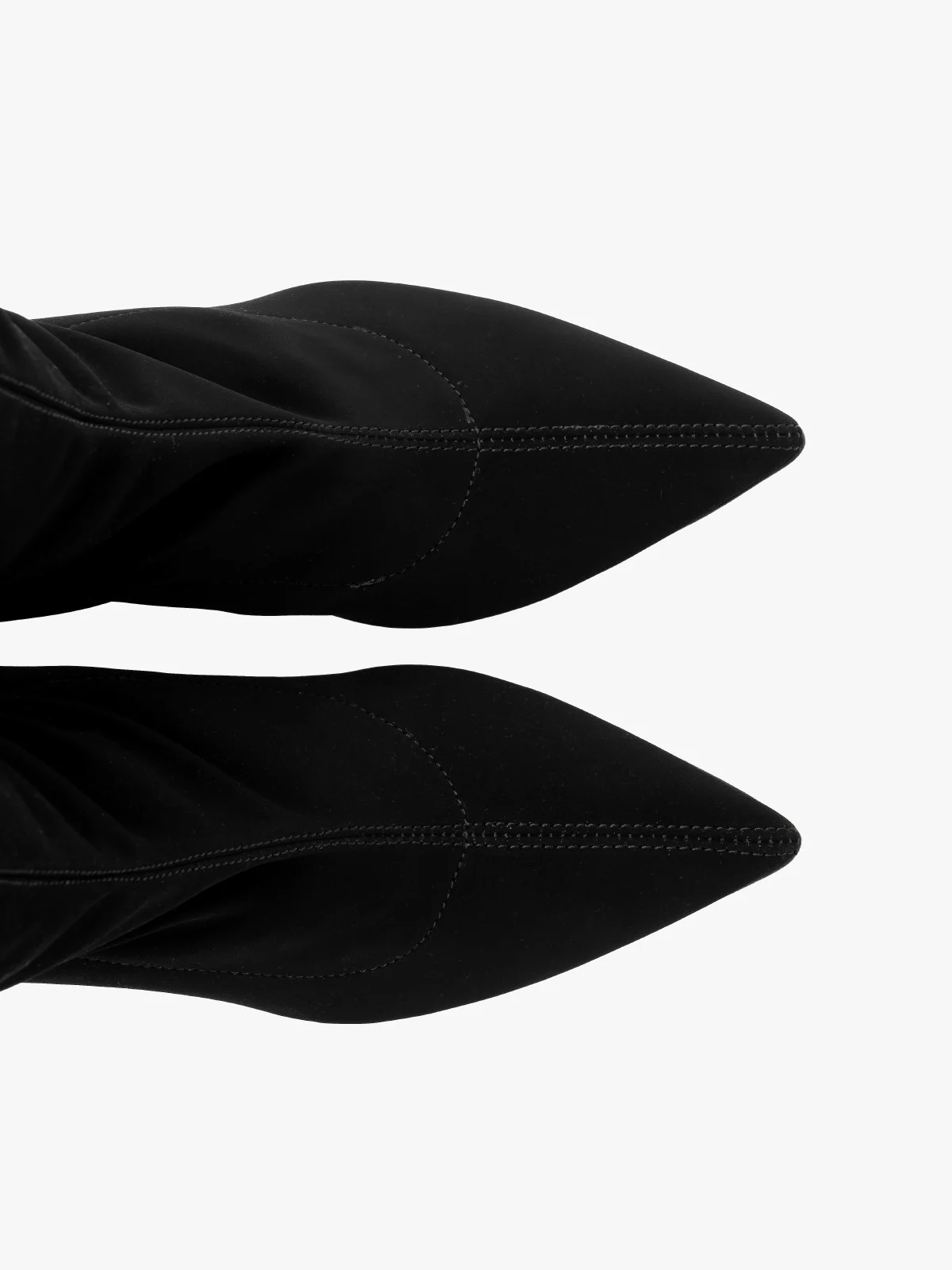 Czarne, elastyczne botki na grubej szpilce