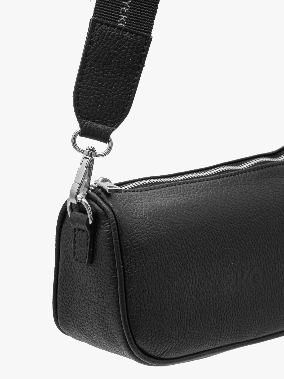 Czarna torebka typu crossbody z szerokim paskiem z taśmy