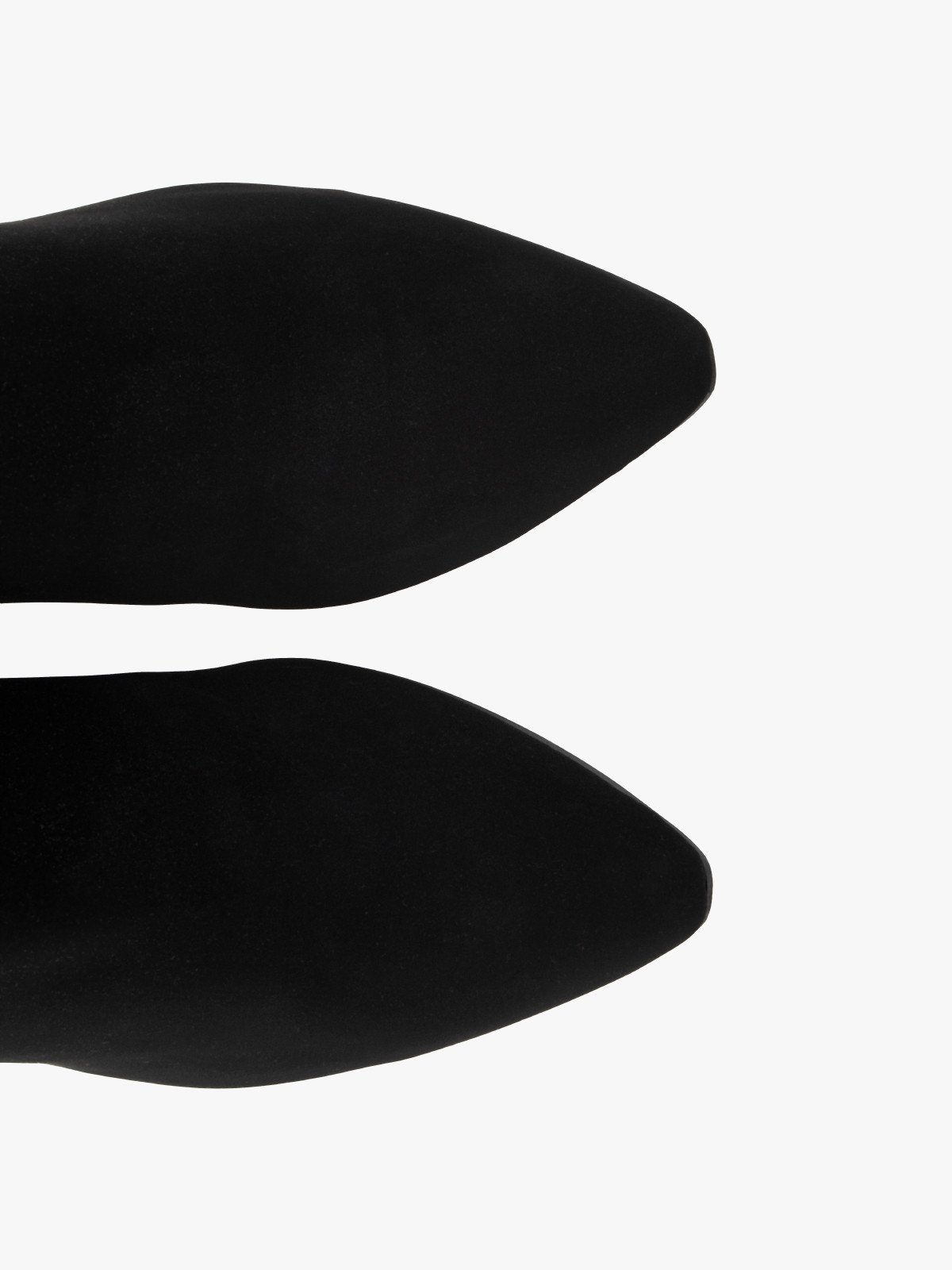 Elastyczne czarne kozaki z szeroką cholewką