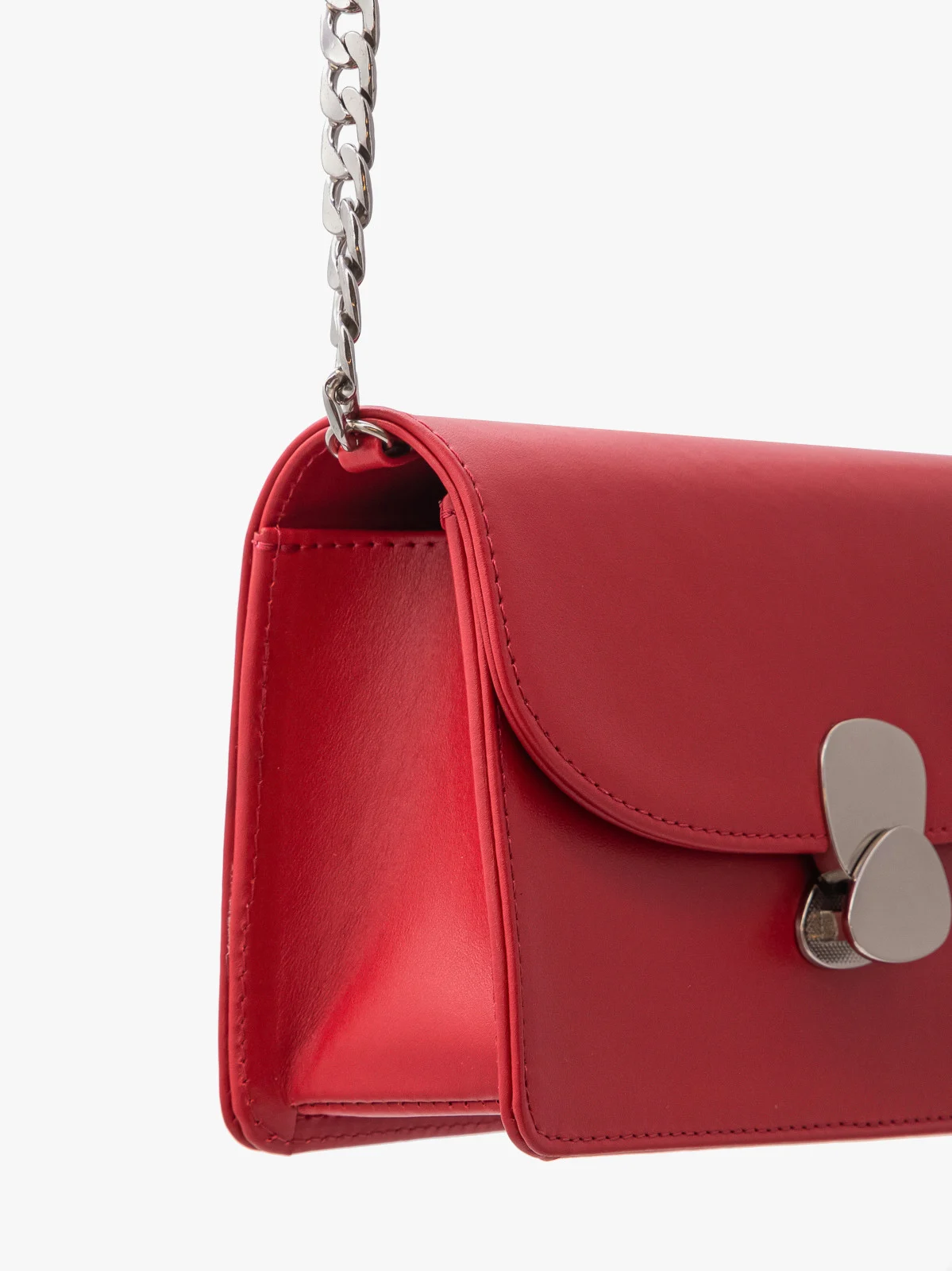 Elegancka, czerwona torebka