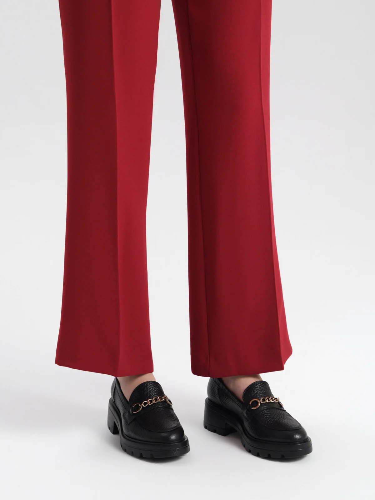 Czarne mokasyny damskie na masywnym spodzie