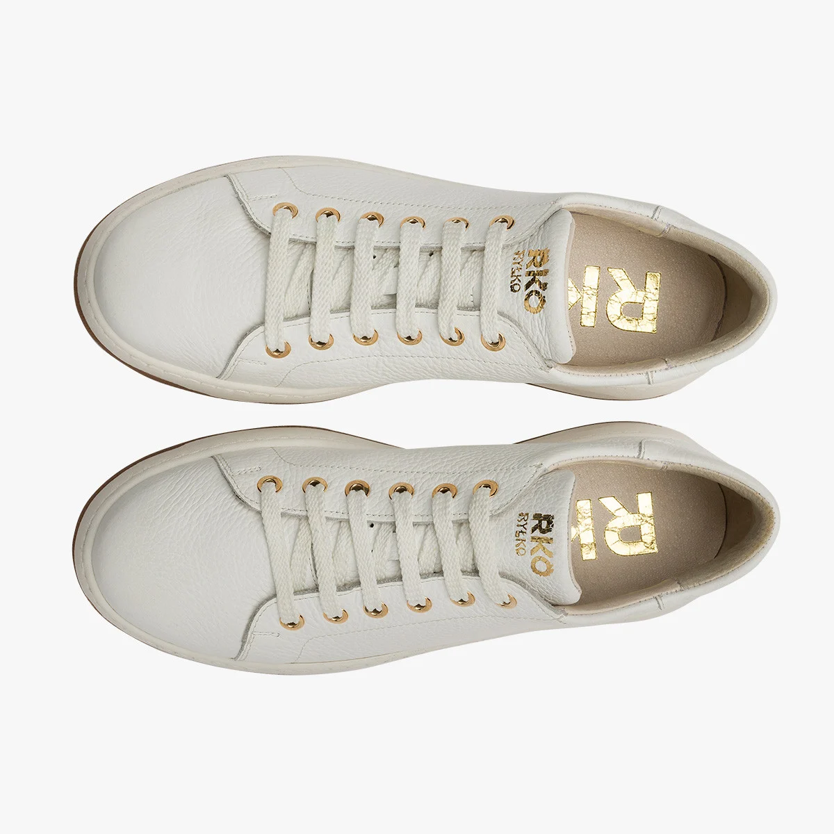 Białe półbuty sportowe ze złotymi detalami