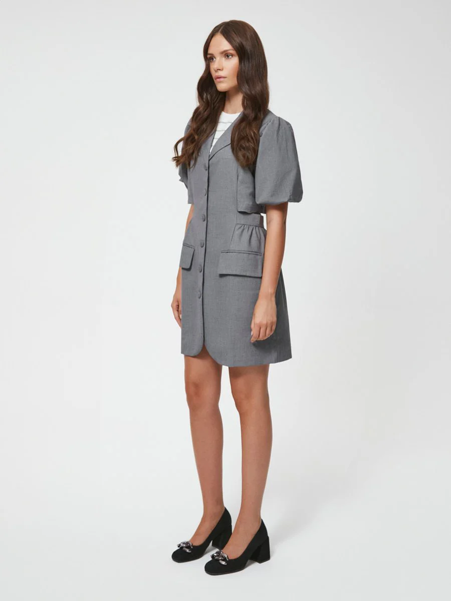 Czarne czółenka z ozdobą