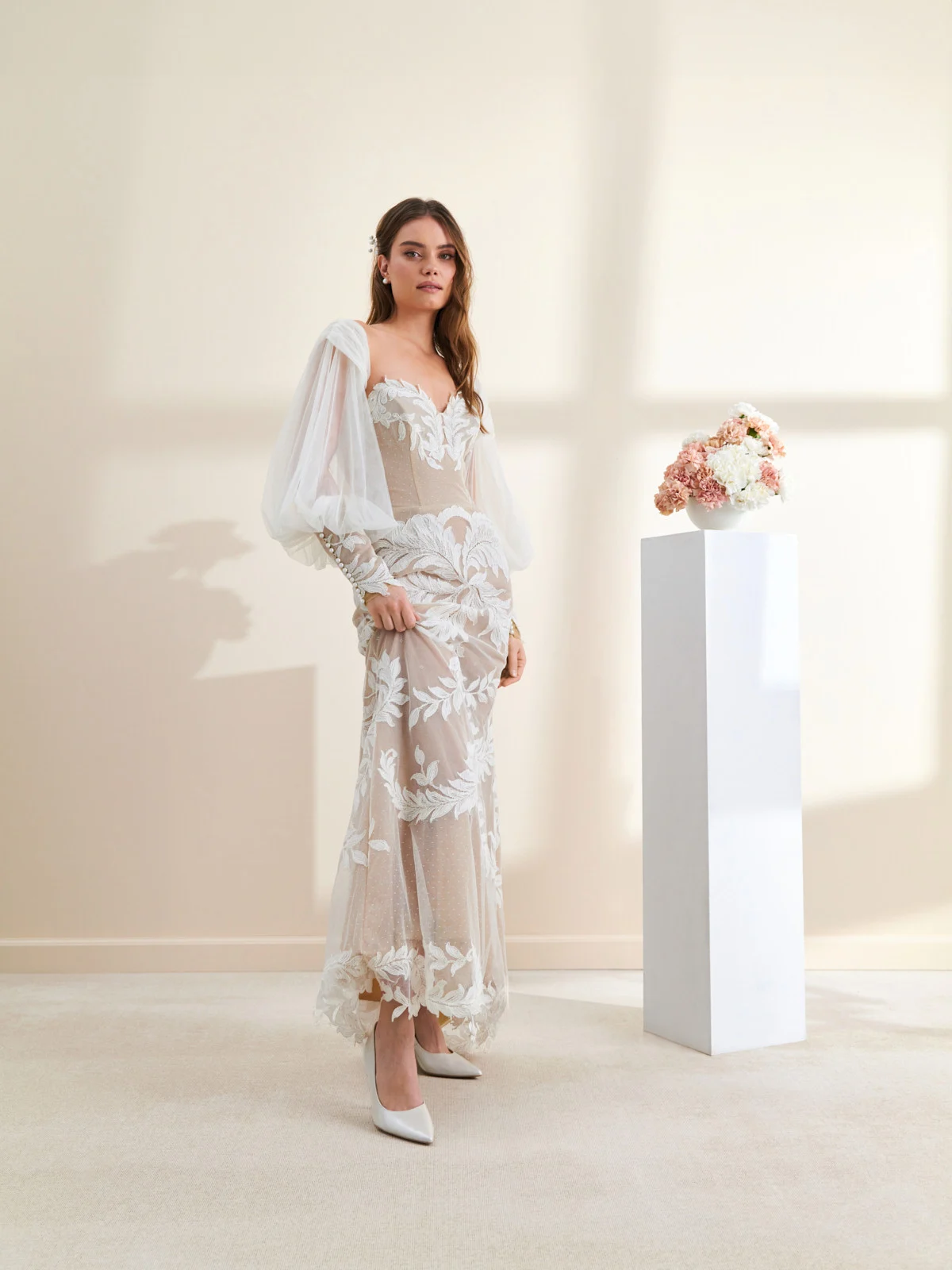 Perłowe czółenka na wysokim obcasie