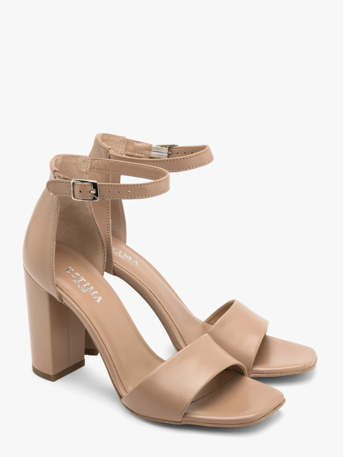 Beżowe sandały na wysokim słupku