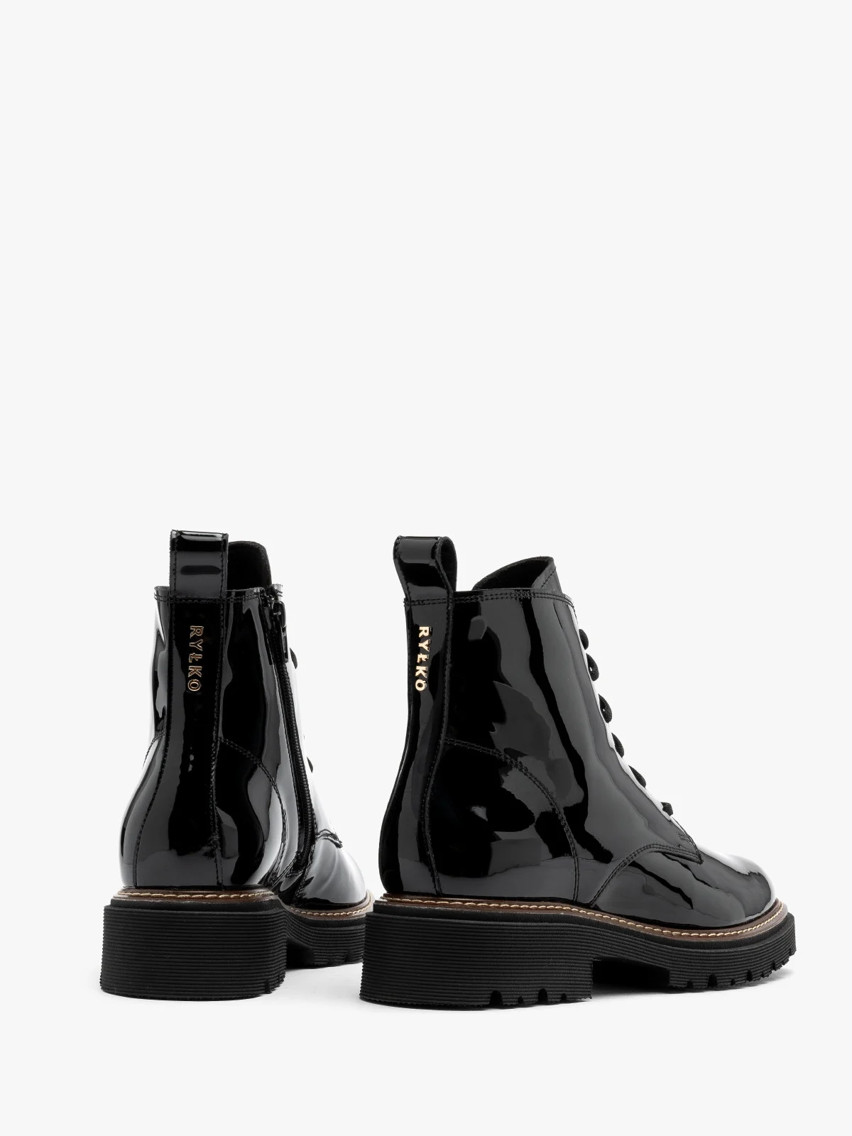 Lakierowane trzewiki damskie na traktorowym spodzie