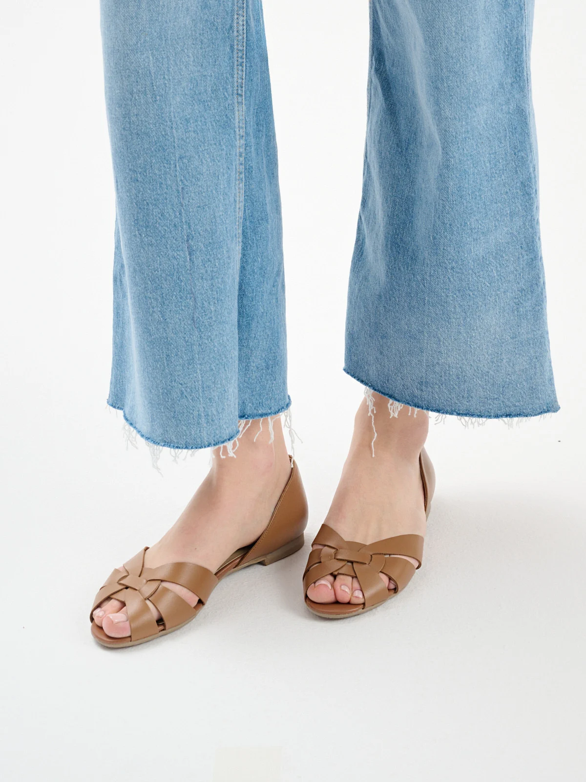 Brązowe baleriny z odkrytymi palcami