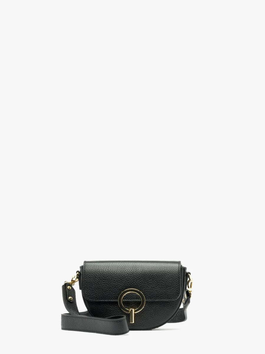 Mała czarna torebka ze złotymi detalami