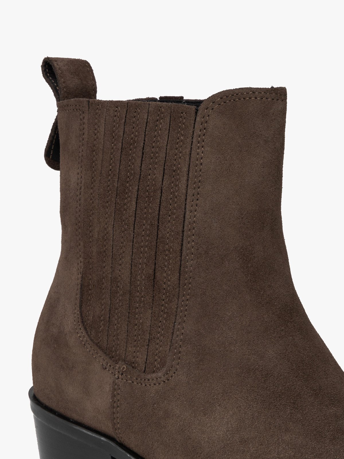 Brązowe sztyblety damskie na obcasie