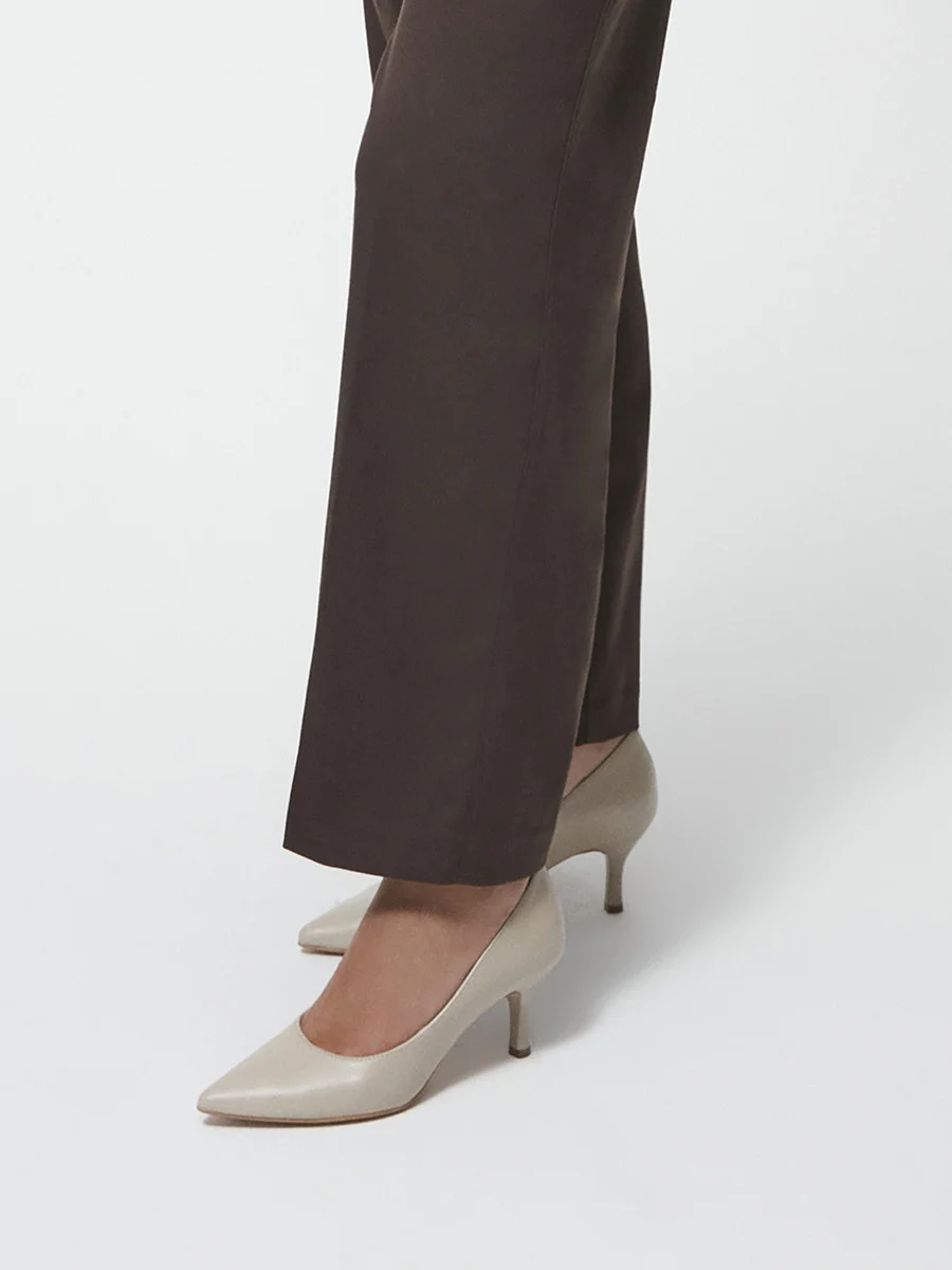 Beżowe czółenka na szpilce