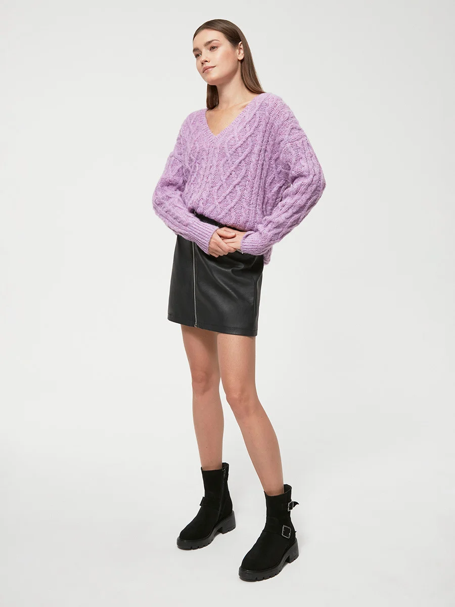 Czarne botki ze sprzączkami