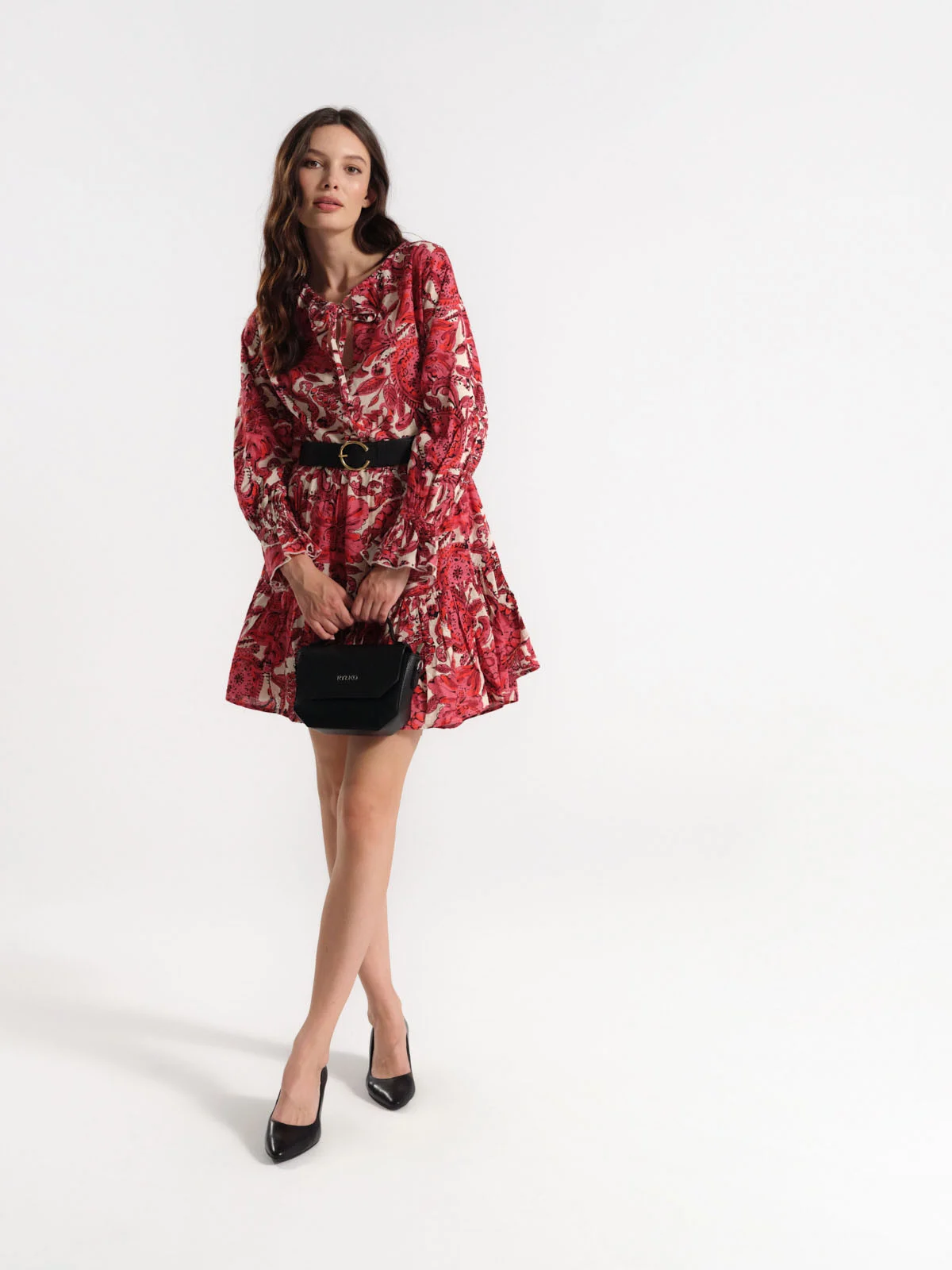 Czarne czółenka na szpilce