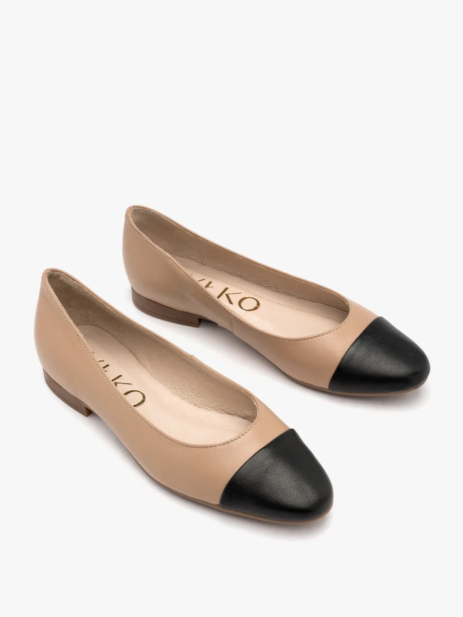 Beżowo-czarne baleriny