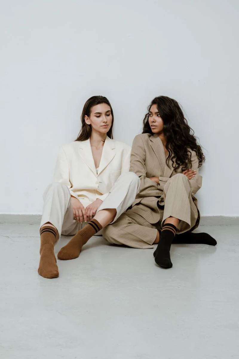 Skarpetki damskie z paskami nad kostką