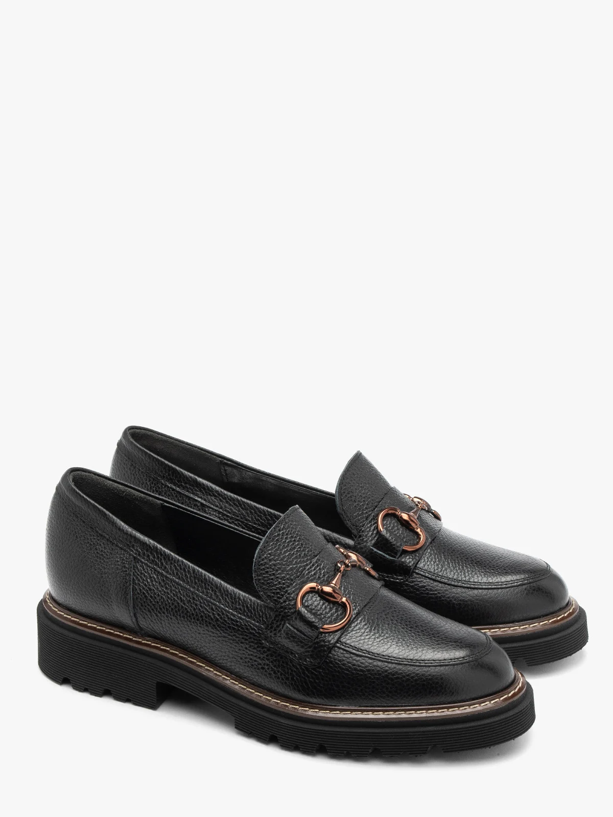 Mokasyny damskie w kolorze  czarnym z ozdobą