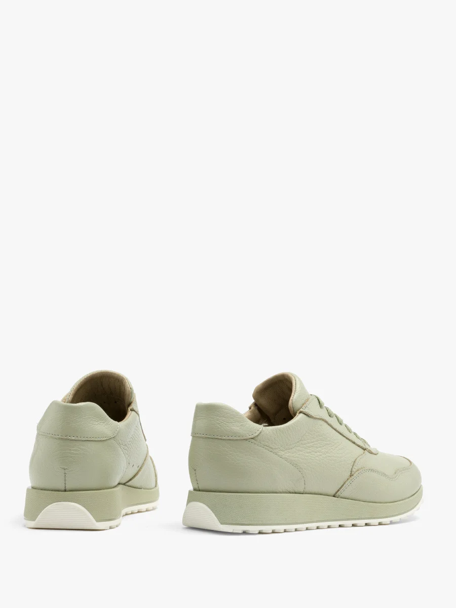 Sportowe półbuty w kolorze miętowym