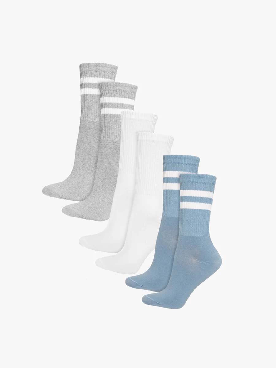 Szare skarpety bawełniane w białe paski