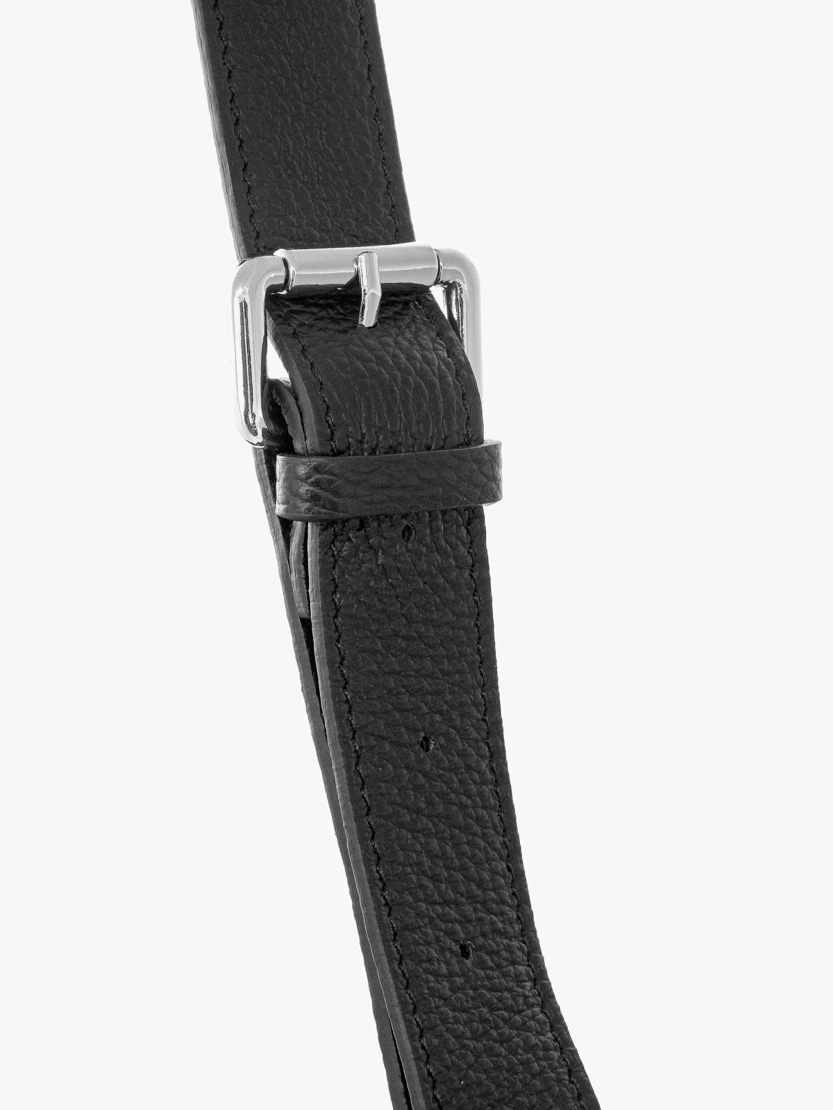 Czarna, owalna torebka z szerokim pakiem