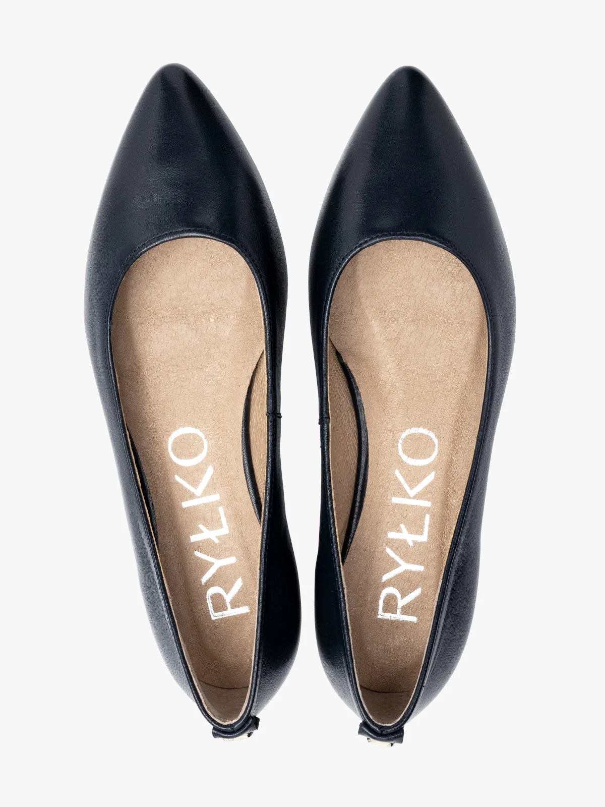 Granatowe baleriny z noskiem w szpic