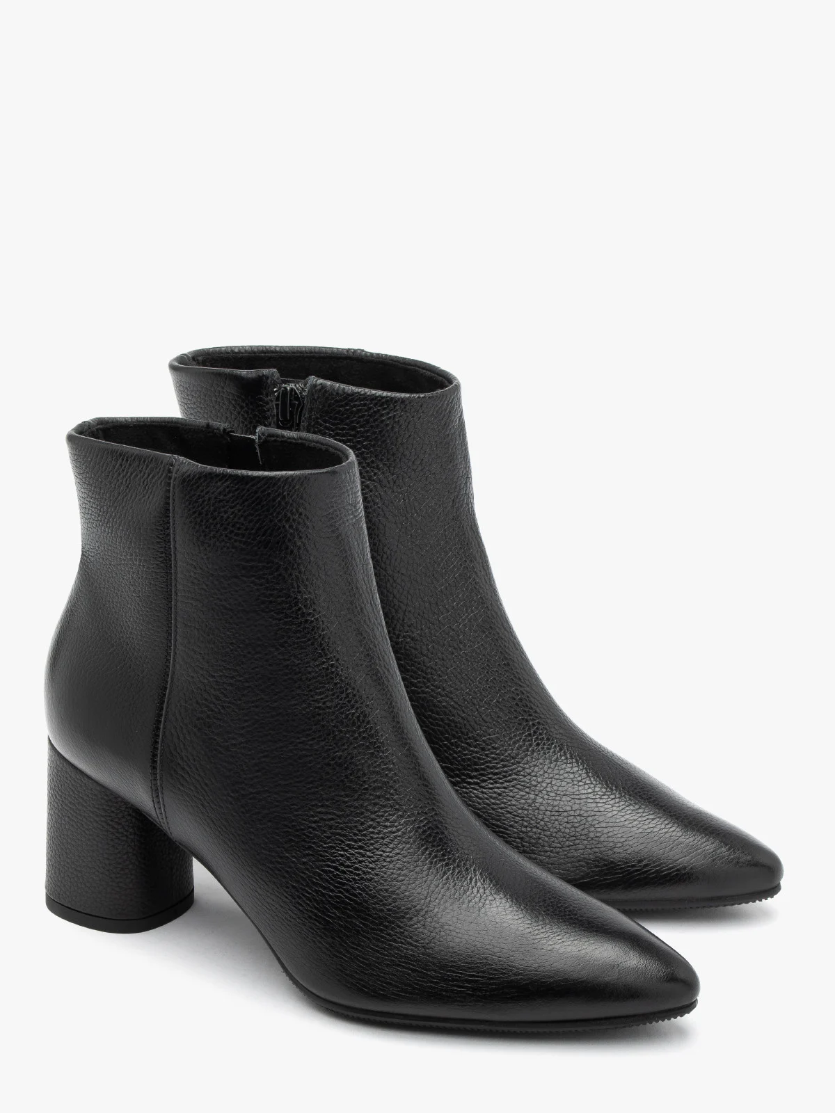 Botki damskie na owalnym słupku