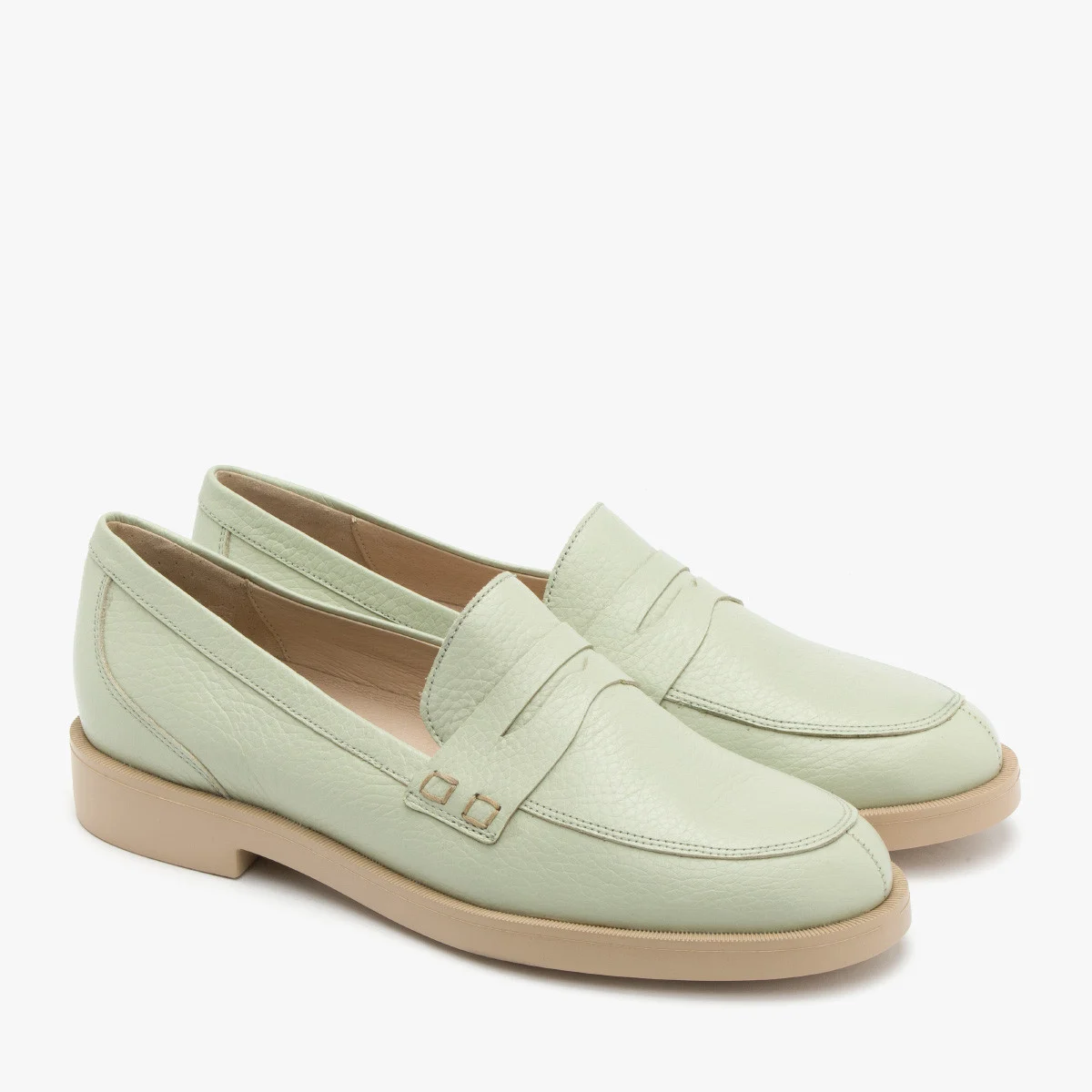 Miętowe mokasyny damskie