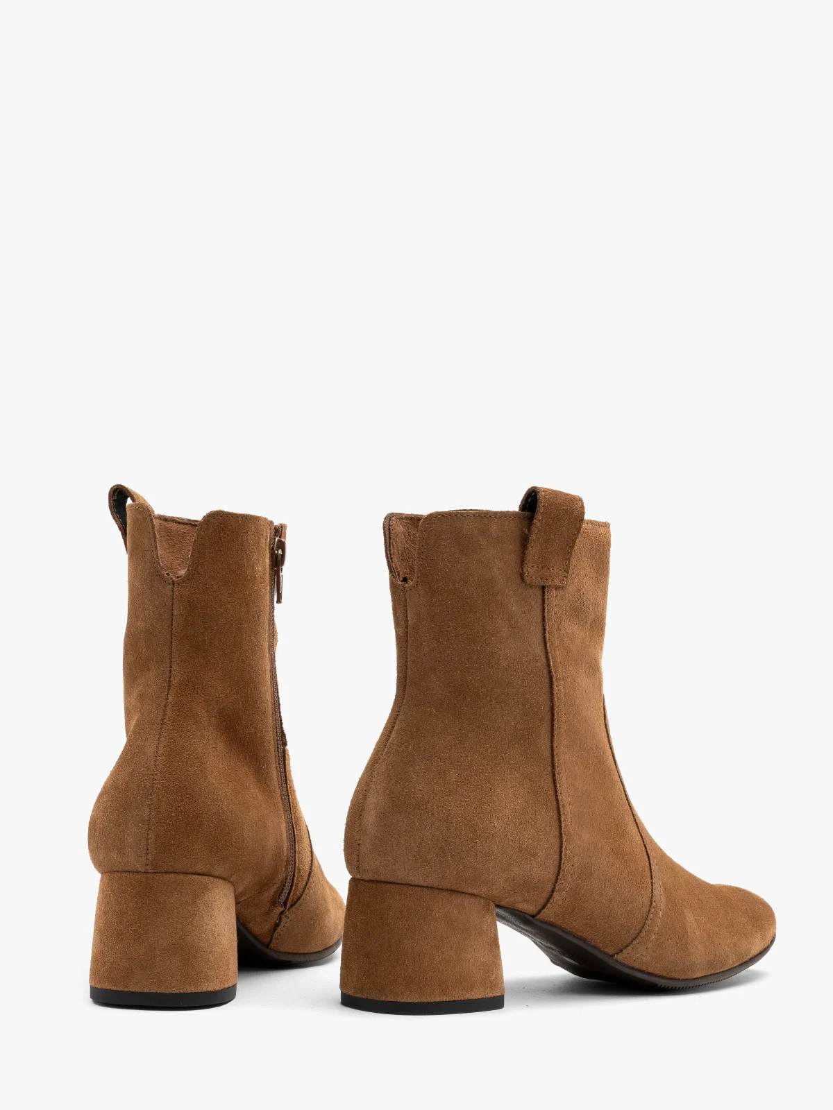 Rude botki z weluru na niskim obcasie