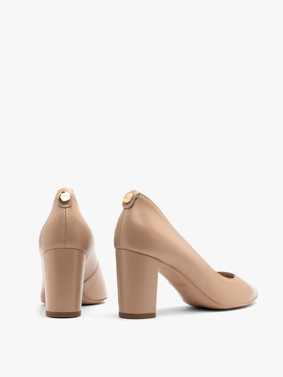 Beżowe czółenka na obcasie typu słupek