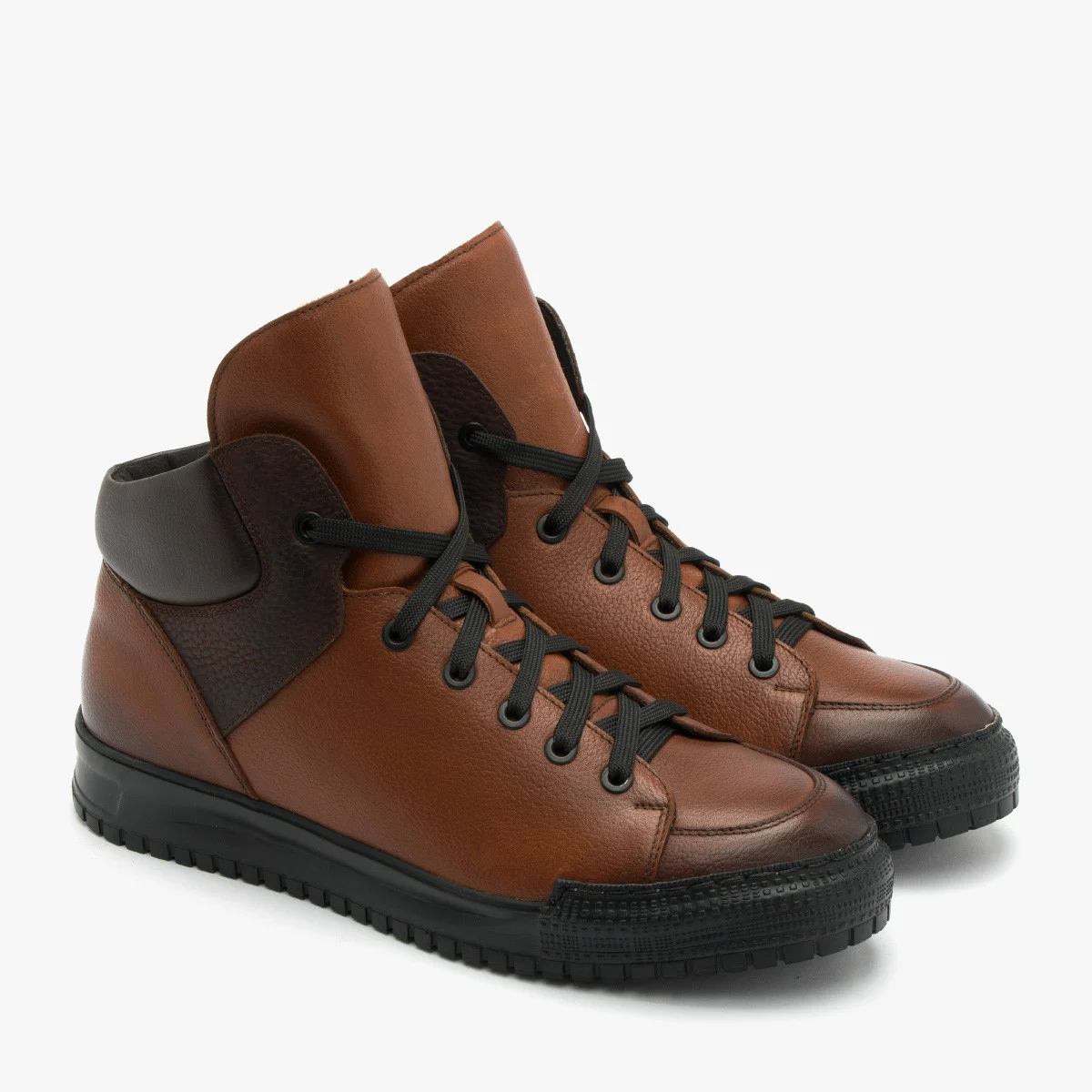 Brązowe trzewiki męskie