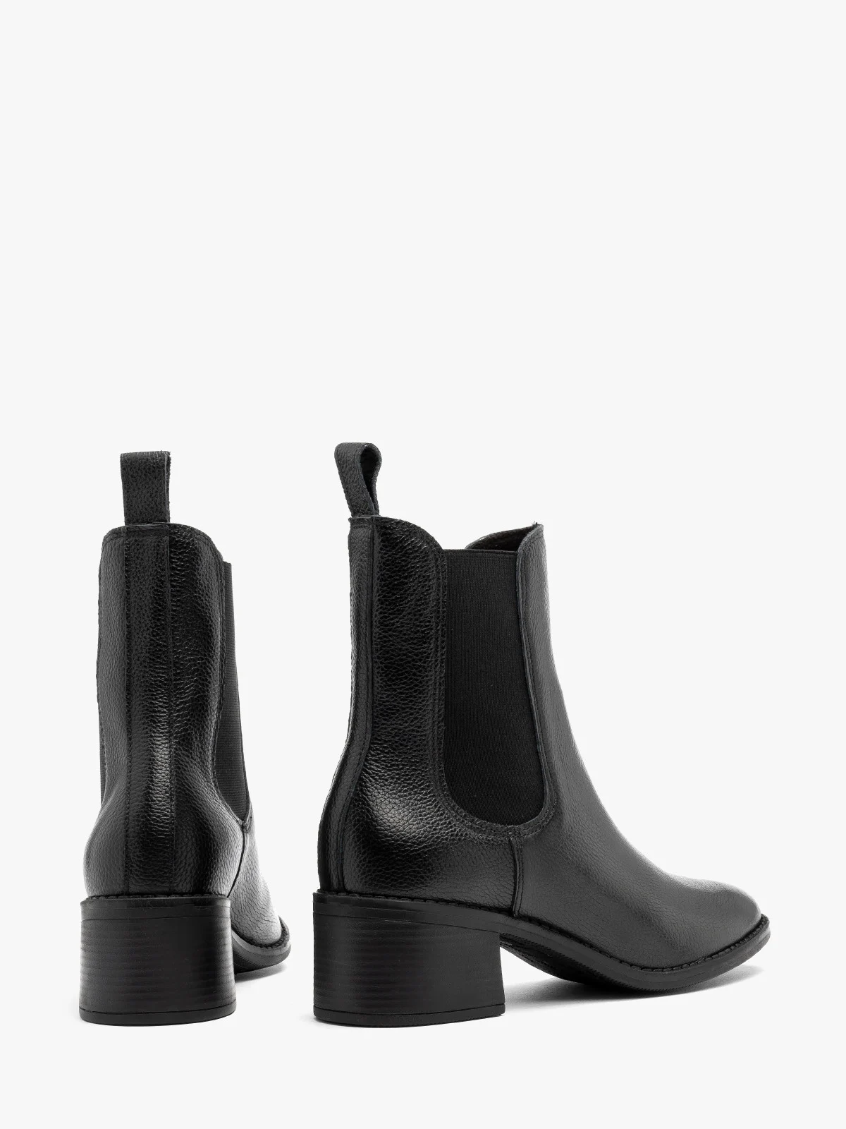 Czarne sztyblety damskie na obcasie