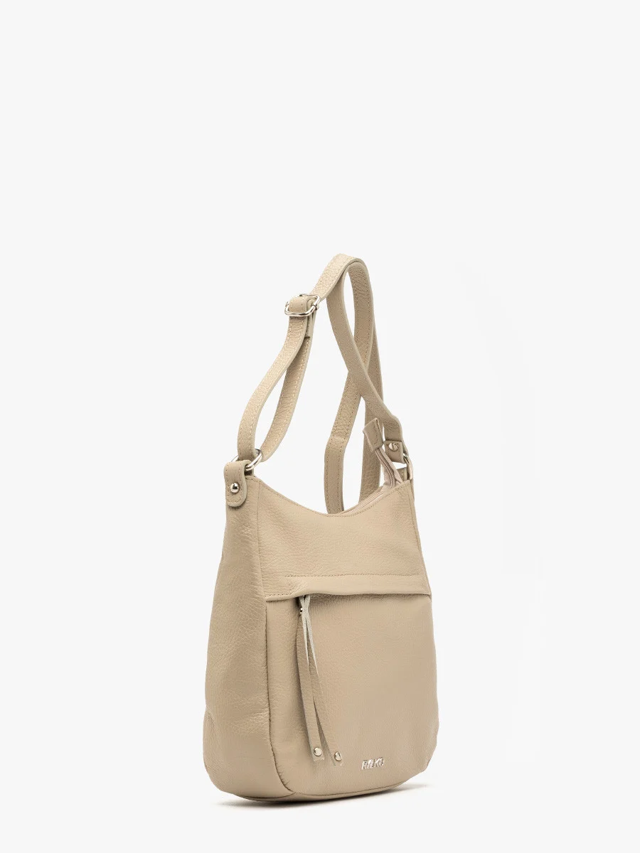 Beżowa torebka średniej wielkości