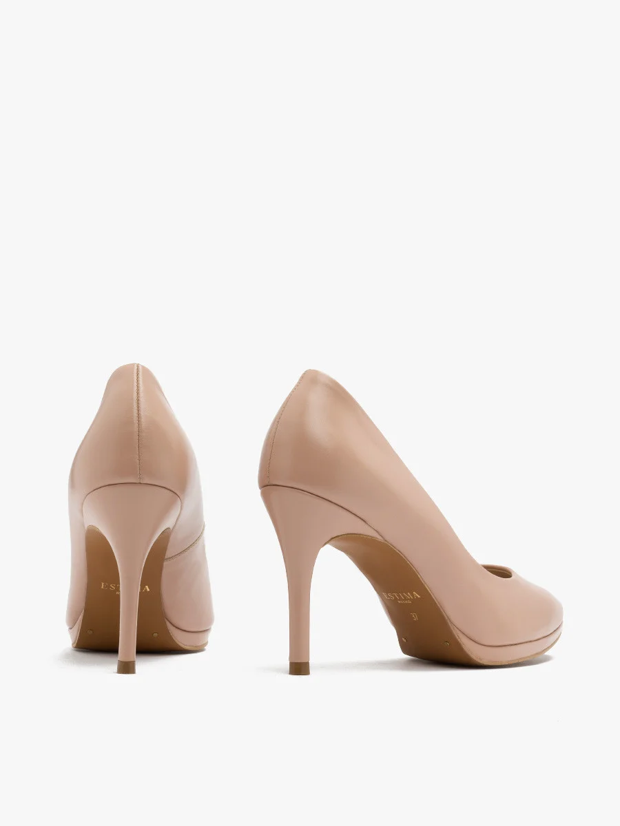 Beżowe czółenka na oblekanej szpilce