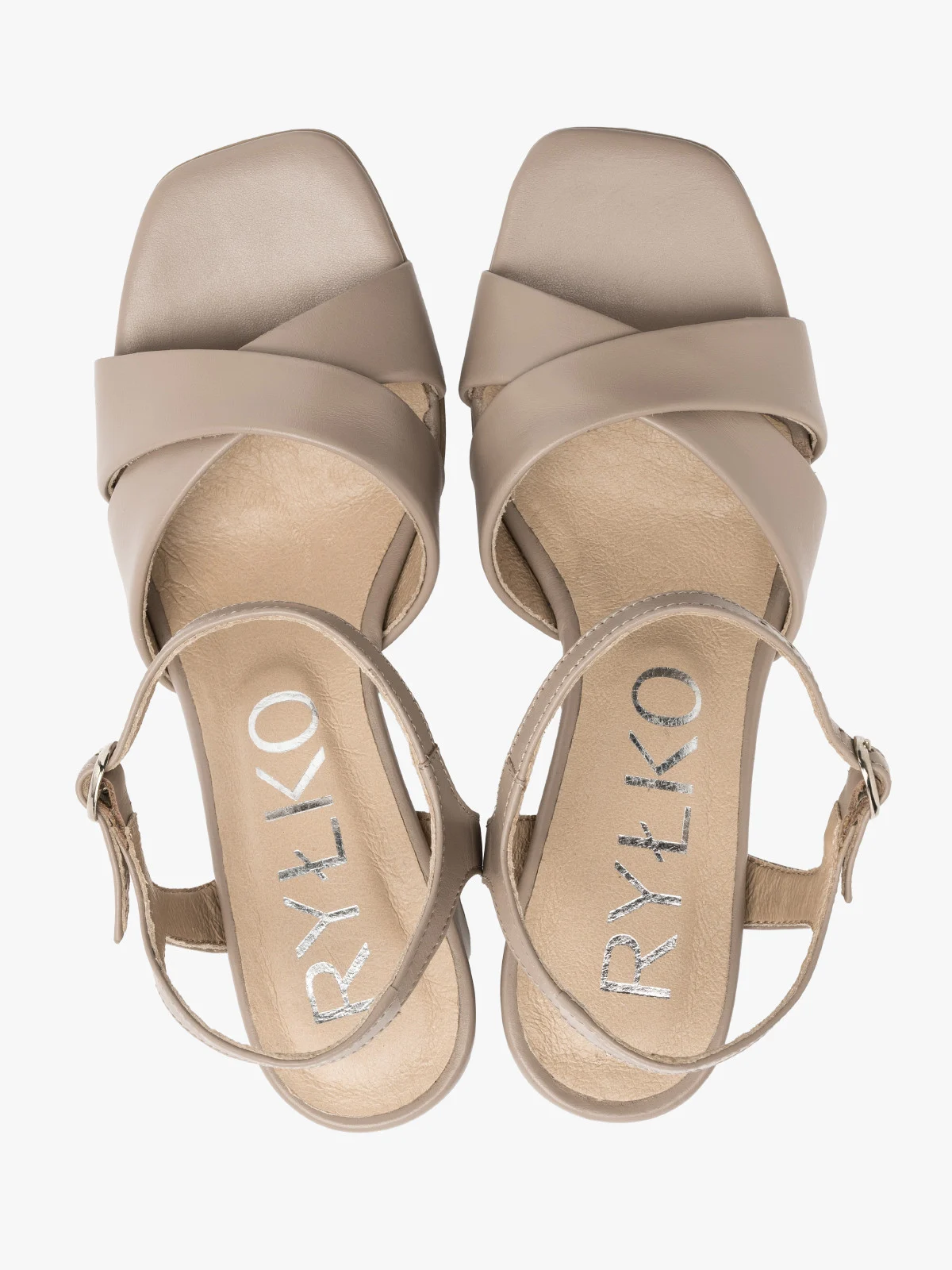 Beżowe sandały na obcasie