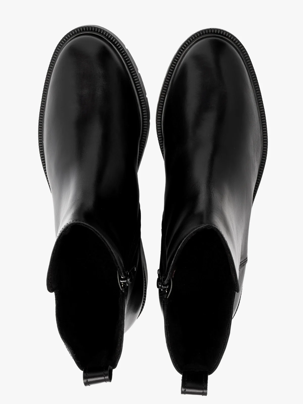 Czarne botki damskie na płaskiej podeszwie