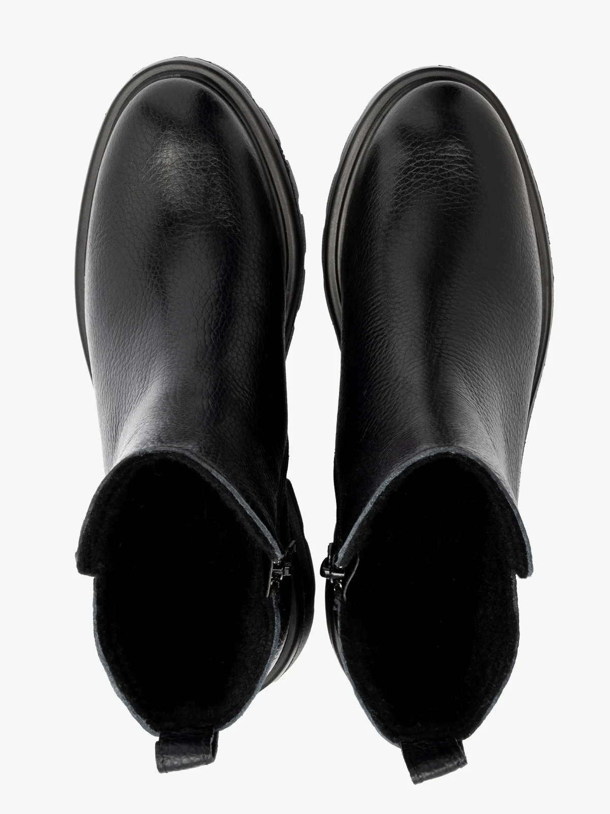 Czarne botki damskie na grubej podeszwie