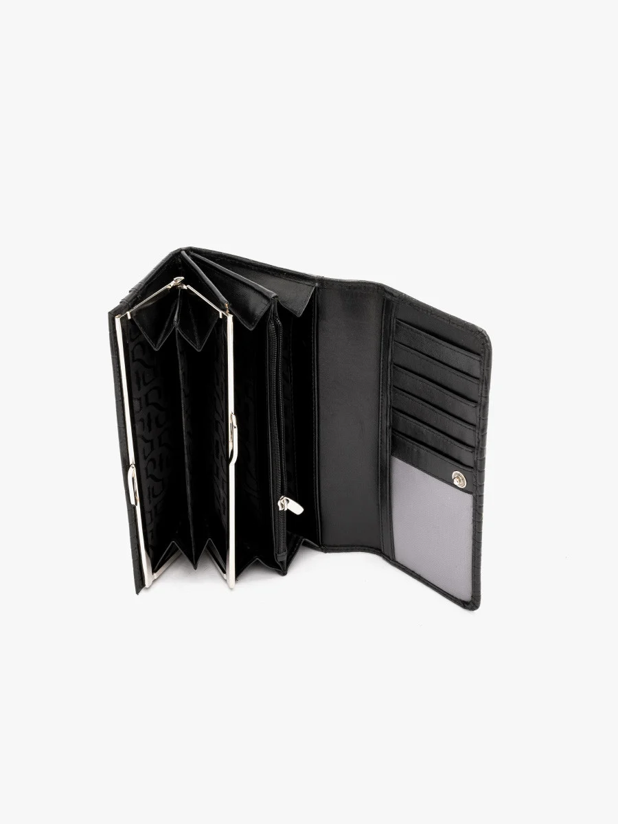 Czarny portfel damski z ozdobną fakturą