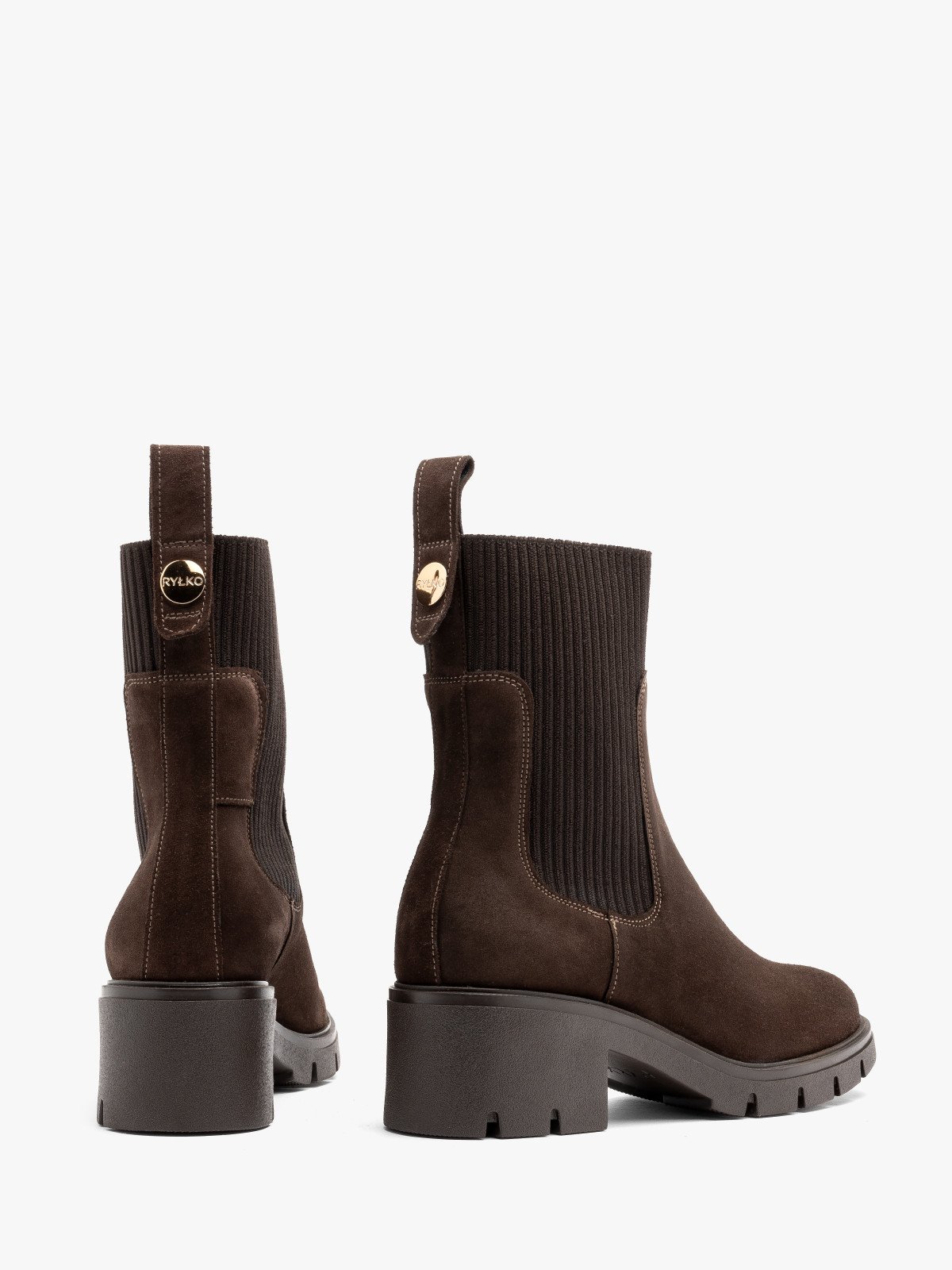 Brązowe, welurowe sztyblety z ozdobną gumą