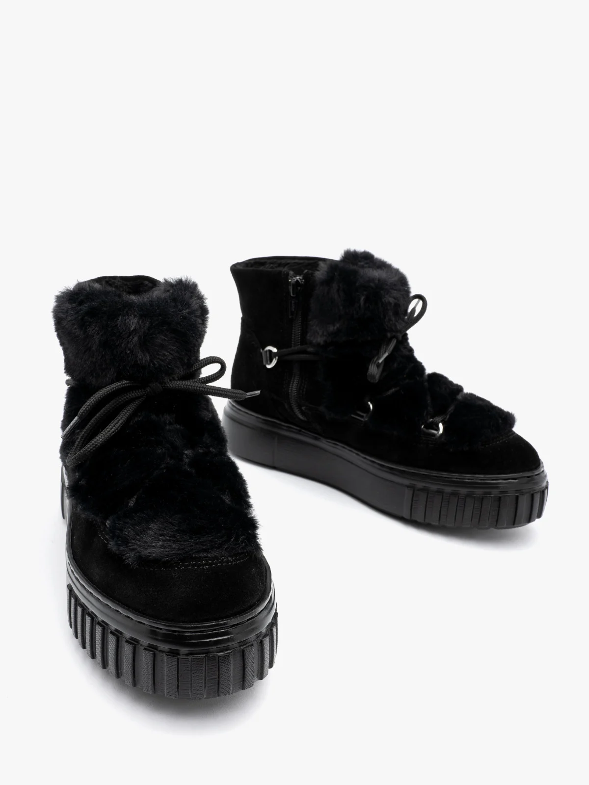 Czarne krótkie ocieplane śniegowce damskie