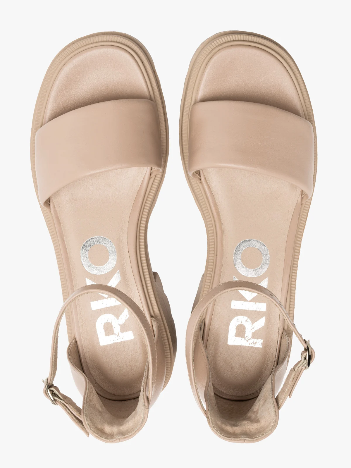 Beżowe sandały na masywnym spodzie