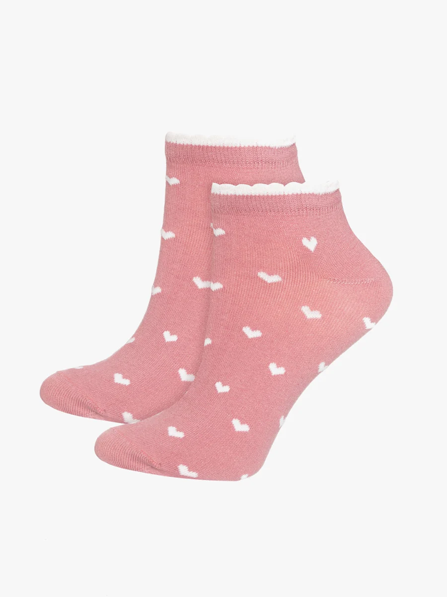 Różowe, bawełniane skarpetki w serduszka