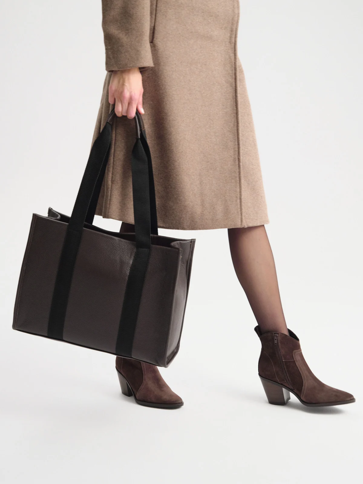 Duża torebka shopperka z dwoma paskami