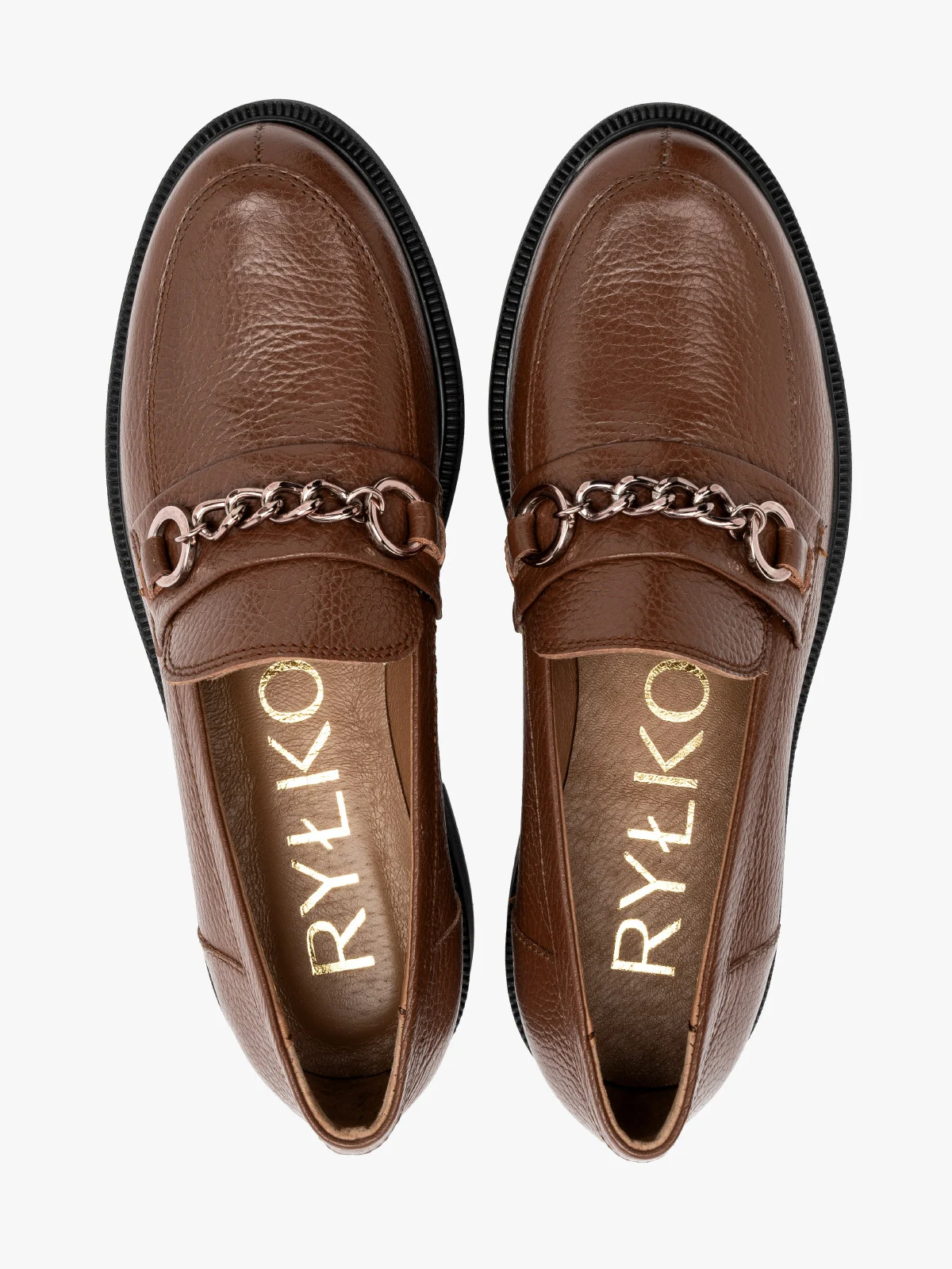 Brązowe mokasyny damskie ze złotym łańcuszkiem