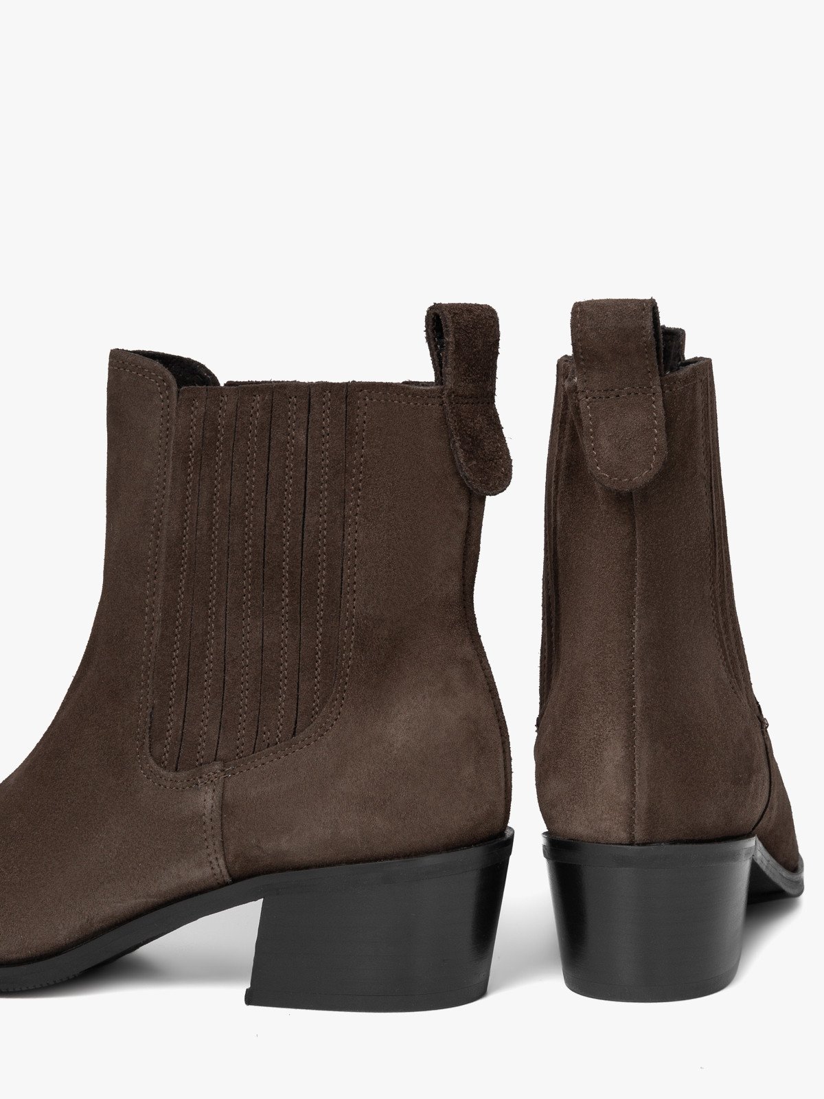 Brązowe sztyblety damskie na obcasie