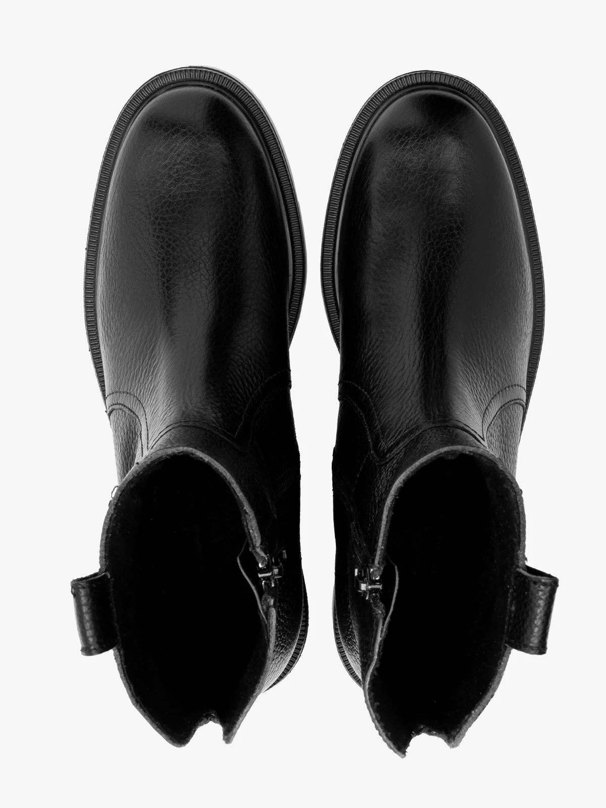 Czarne botki damskie na płaskiej podeszwie