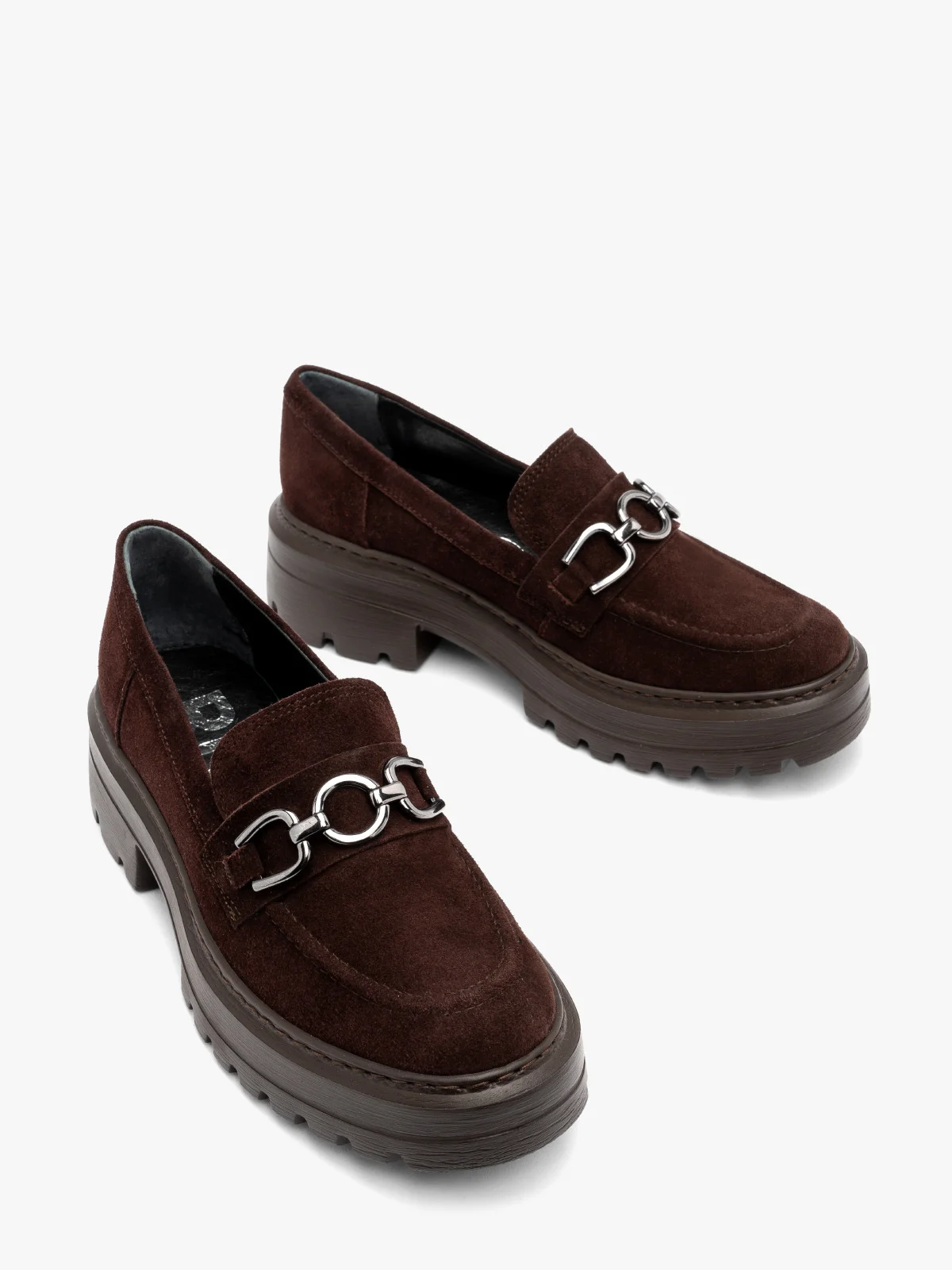 Bordowe mokasyny z ozdobą na cholewce