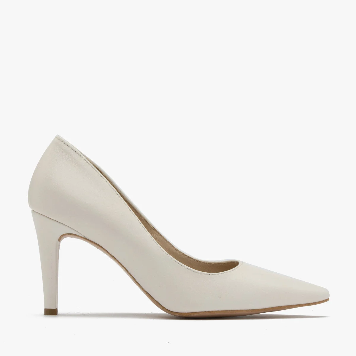 Kremowe czółenka na szpilce