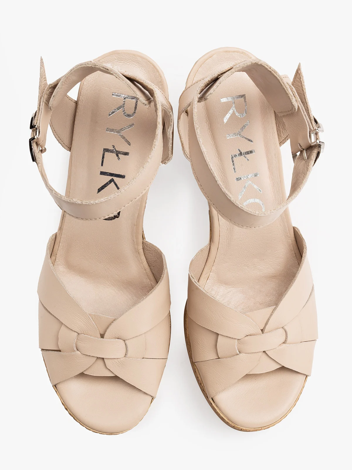 Beżowe sandały na wysokiej platformie